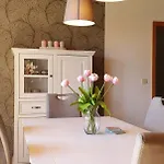 Moderne Mit Eigenem Garten Und Traumhaften Blick Lejlighed