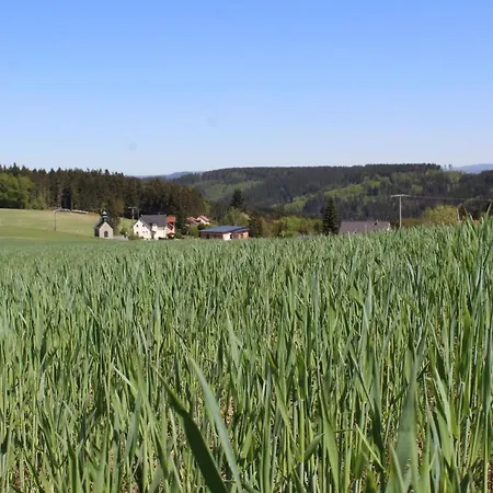 Moderne Mit Eigenem Garten Und Traumhaften Blick *