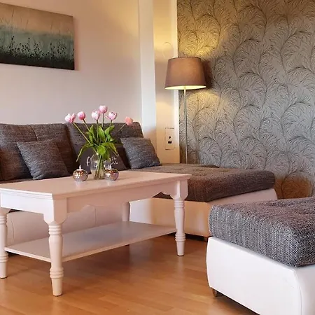 Moderne Mit Eigenem Garten Und Traumhaften Blick Apartmán