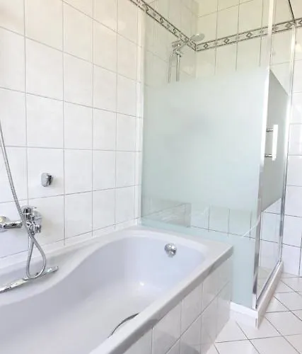 公寓 Moderne Mit Eigenem Garten Und Traumhaften Blick *