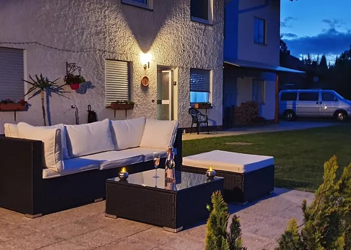 Moderne Mit Eigenem Garten Und Traumhaften Blick 公寓