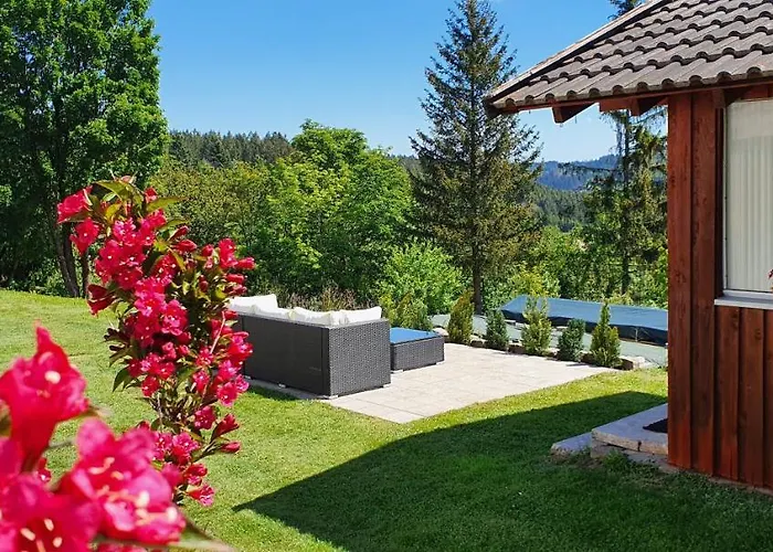 Moderne Mit Eigenem Garten Und Traumhaften Blick *