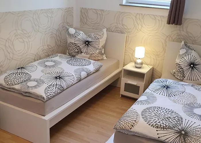 Moderne Mit Eigenem Garten Und Traumhaften Blick