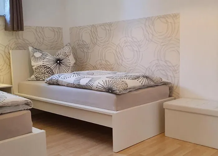Moderne Mit Eigenem Garten Und Traumhaften Blick *